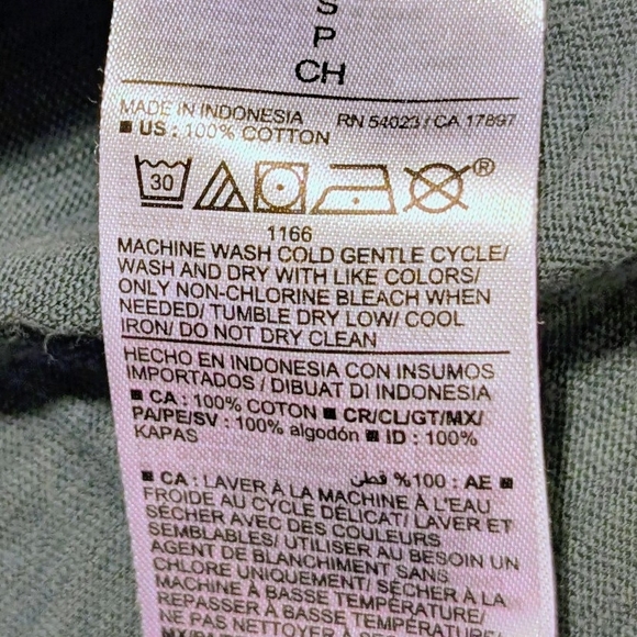 Old Navy Maternity EveryWear Twist-Hem T-Shirt - Picture 7 of 10